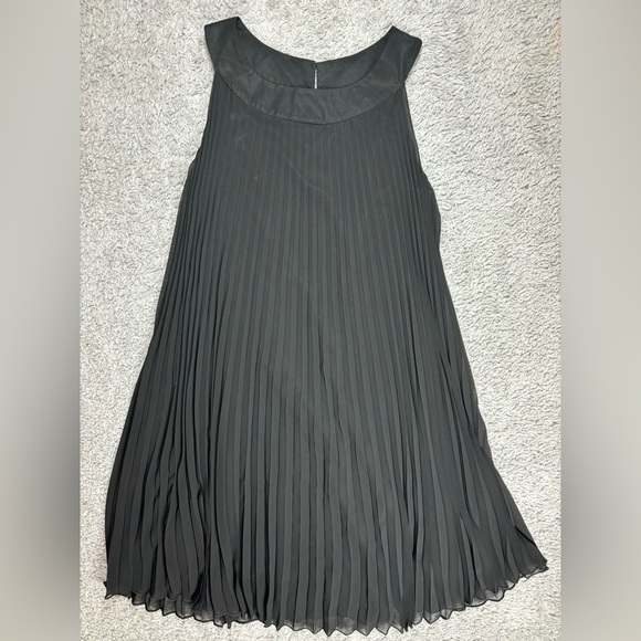 Voir Voir Dresses & Skirts - Voir Voir Dress Womens 10 Accordion Pleated Sleeveless Black Classic Party Date